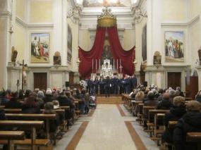 ... CORO C.A.I. nella chiesa di Santa Maria Assunta di Fregona per il concerto di Natale 2018 ...