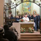 ... Don Fabrizio Mariani celebra la messa di Natale per i soci del C.A.I. di Vittorio Veneto nel 2015 ...