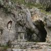 ... la grotta della Madonna dell´Agnelezza sulle pendici del Monte Pizzoc ... 