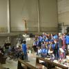 ... il coro dei giovani e delle famiglie della parrocchia di Meschio ed i suoi giovani musicisti ...