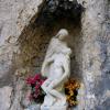 ... la Madonna alla grotta de l´Agnelezza sulle pendici del monte Pizzoc ...