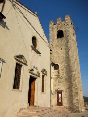 ... il Sagrato del Santuario di Santa Augusta di Vittorio Veneto ...