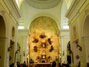 ... L´interno della Basilica Santuario Madonna della Corona ...