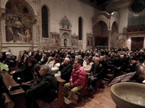 ... il numeroso pubblico presente al "Concerto dell´Epifania" 2015, nella chiesa di Sant´Andrea di Vittorio Veneto ...