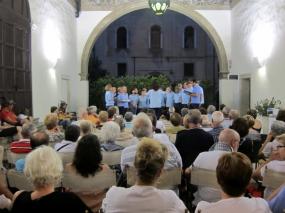 ... il numeroso pubblico presente al concerto del CORO C.A.I. di Vittorio Veneto ...