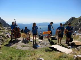 ... giovani musicisti e futuri alpinisti del Club Alpino Italiano della sezione di Vittorio Veneto ...