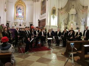 ... il Corpo Bandistico di Follina nel Concerto di Natale 2015 al Duomo di Serravalle di Vittorio Veneto ... 