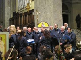 ... CORO C.A.I. di Vittorio Veneto nel Concerto di Natale 2015 nella Cattedrale di Ceneda ...