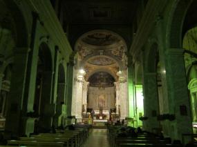 ... l´interno della  Cattedrale di Ceneda di Santa Maria Assunta a Vittorio Veneto ...