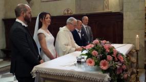 ... Monsignor Ermanno Crestani celebra il matrimonio di Eleonora Possamai e Massimo Botteon ... 