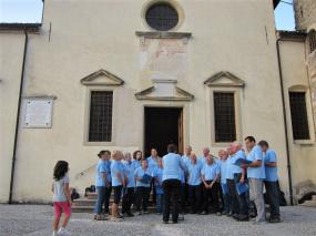 ... concerto al tramonto del CORO C.A.I. di Vittorio Veneto al Santuario di Santa Augusta ... 