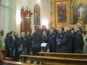 ... esecuzione del canto "Riposa Tranquillo" del CORO C.A.I. di Vittorio Veneto al concerto di Natale 2018 di Tovena ... 