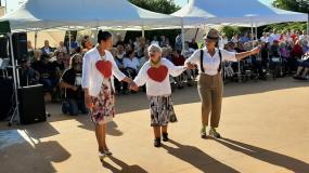 ... scuola di ballo allo spettacolo "IL TRENO DELLE CIACCOLE" alla Casa Soggiorno per anziani "Divina Provvidenza" di Santa Lucia di Piave ... 